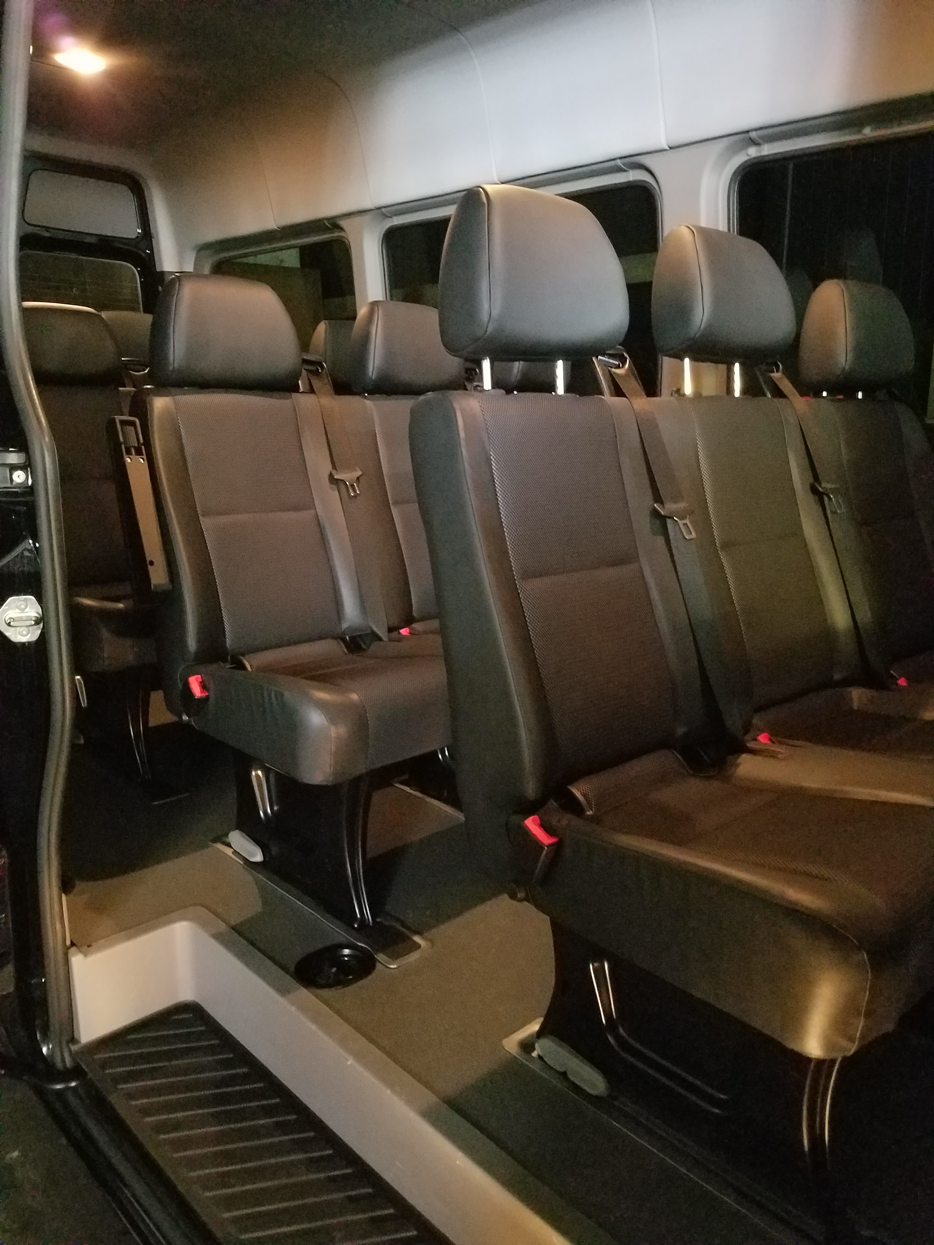 2016 mercedes passenger van interior